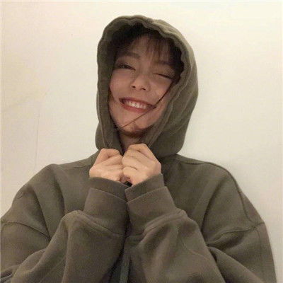 “李华 我再也不用见到你了”